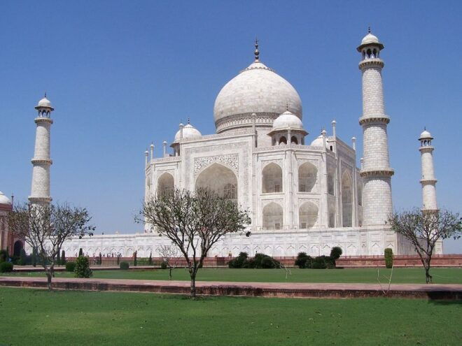 Jaipur: Same Day Taj Mahal Tour With Transfer To New Delhi - Languages and Accessibility