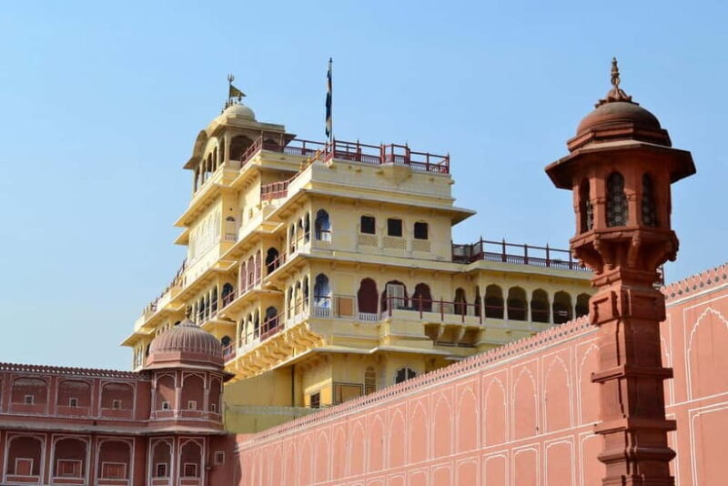 Jaipur: Sightseeing Tour with Visit to Galtaji Monkey Temple - Who Should Consider This Tour?