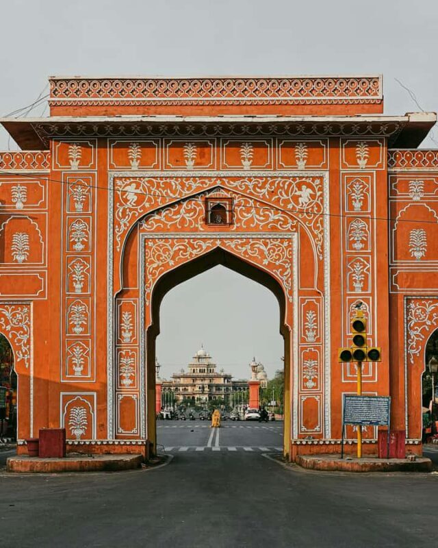 Jaipur: Sunrise Flower Market and City Tour with Guide - The Sum Up