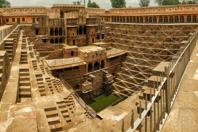 Jaipur to Agra Day Trip with Fatehpur Sikri and Abhaneri - The Itinerary in Detail