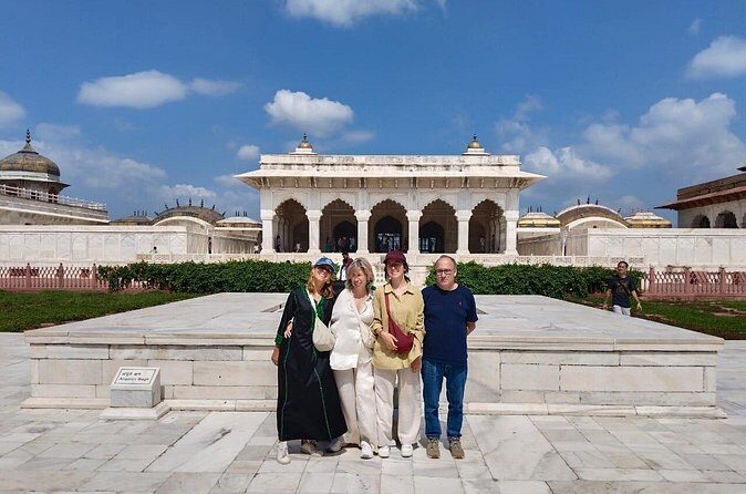 Jaipur to Agra Same Day Trip by Car and Driver - FAQs