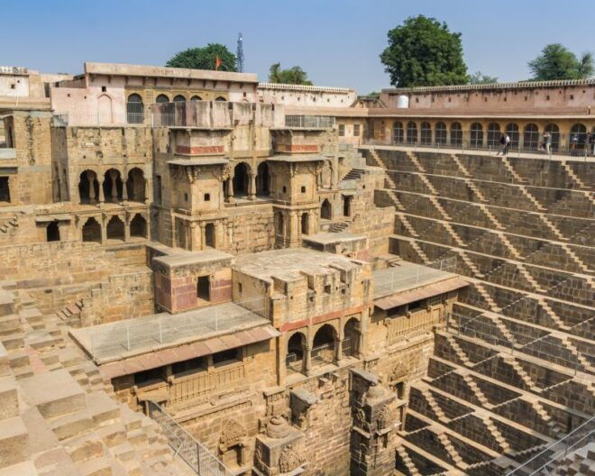 Jaipur to Agra via Abhaneri & Fatehpur Sikri One Way Cab - Detailed Itinerary