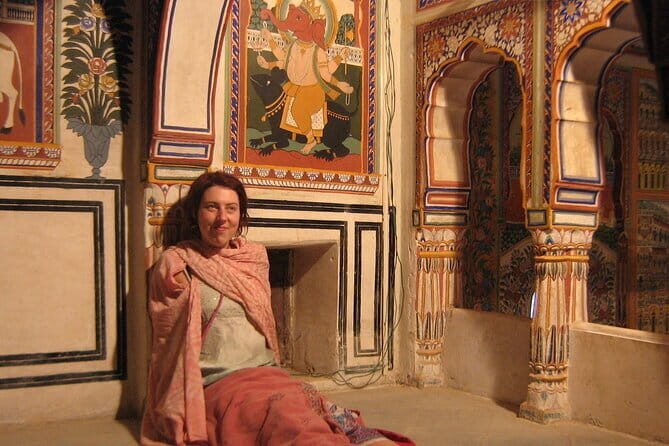 Jaipur to Nawalgarh Havelis Private Guided Tour - Overview of the Jaipur to Nawalgarh Havelis Private Guided Tour