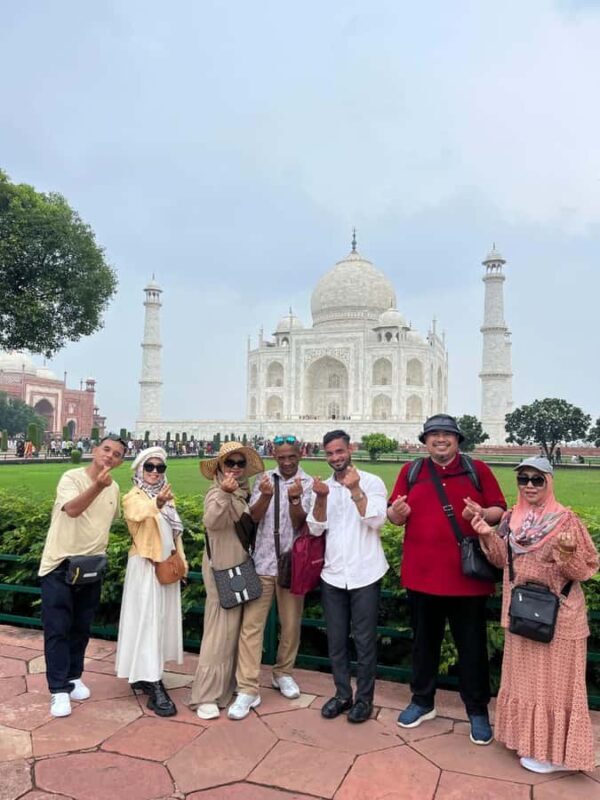 Jaipur: to Taj Mahal & Agra Fort Tour with 5-Star Lunch Trip - FAQ