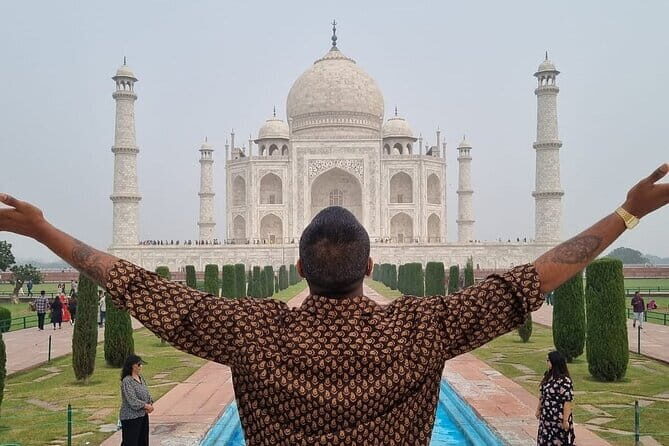 Jaipur to Taj Mahal Day Trip via Chand Baori Stepwell - Starting Point: Jaipur