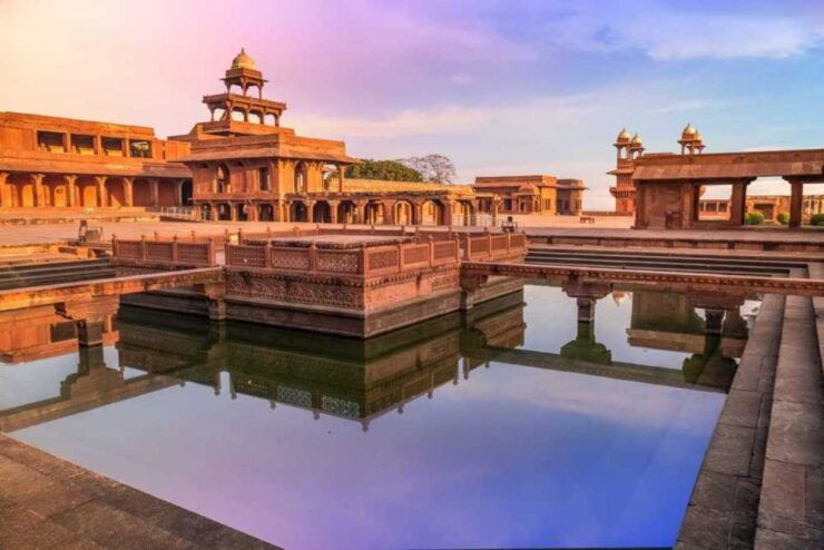 Jaipur : Transfer To Agra Via Chand Baori & Fatehpur Sikri - Historical Sites in Jaipur