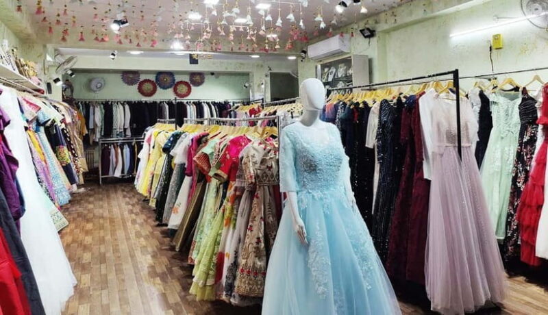 Jaipur: Wedding Outfit Shopping Tour with Local Guy - The Best Fit for This Tour