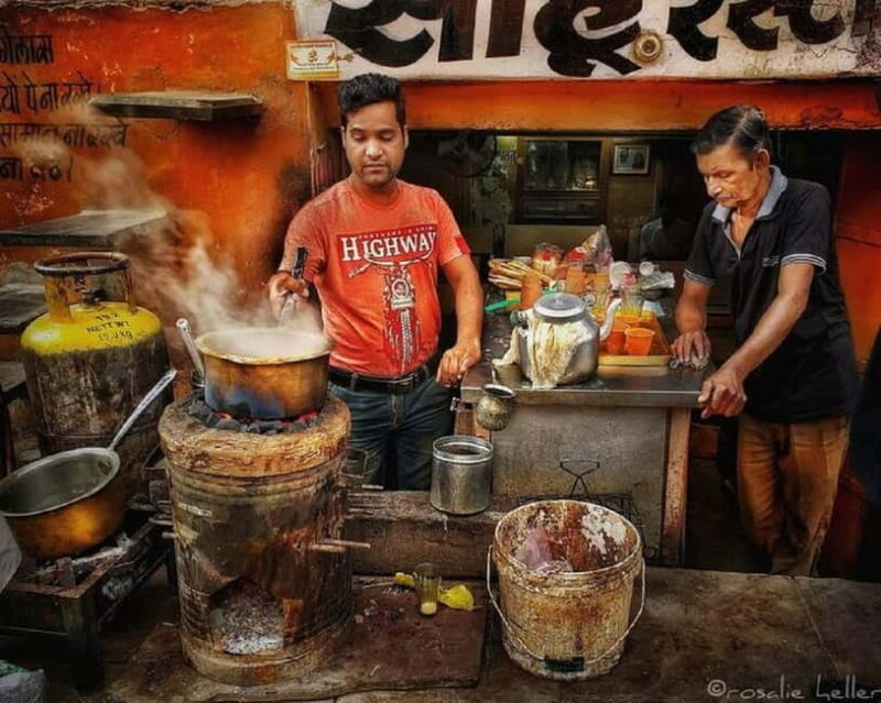 Jaipur: Yellow Town Walking tour, Food tasting with guide - Experience the Local Artisans and Craftsmanship