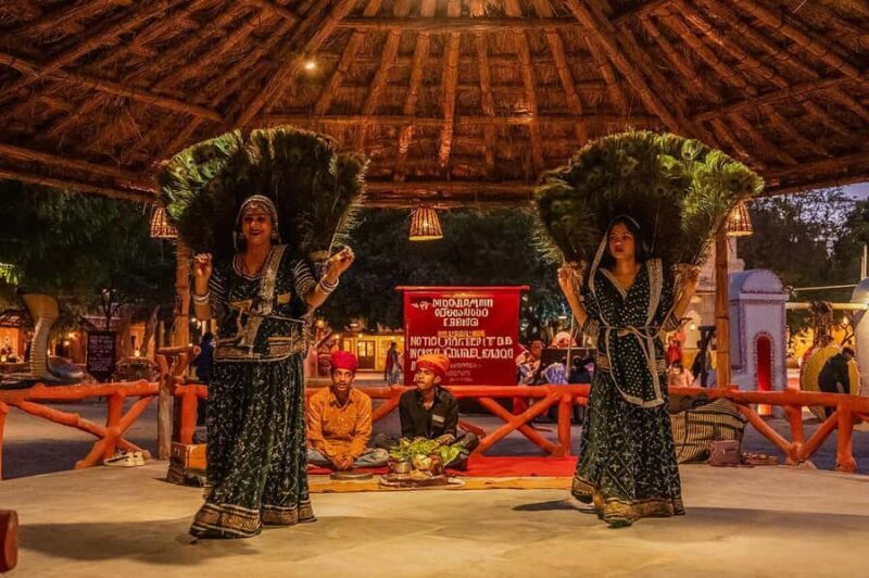 Jaipur:Chokhi Dhani Village Tour with Dinner via Vintage car - FAQ