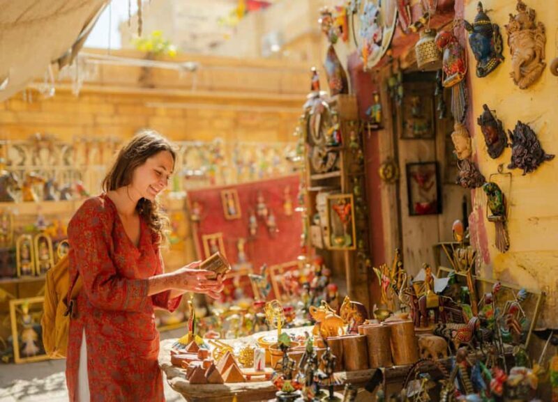 Jaipur's Artisan's Trail: A Walking Tour with Local Artisans - Exploring Jaipur’s Authentic Art Scene