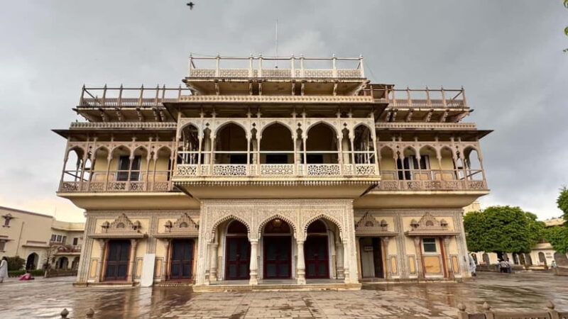 "Jaipur's Living Heritage: A Walk Through Time" - Practical Details and Tips