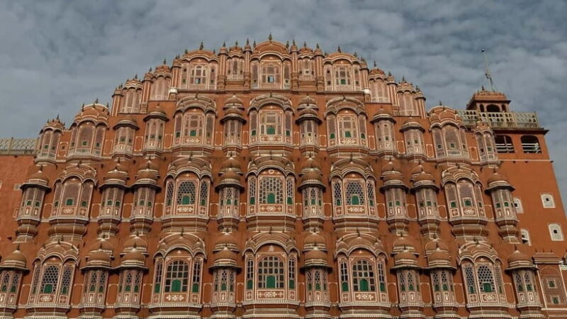"Jaipur's Living Heritage: A Walk Through Time" - Practical Details and Tips
