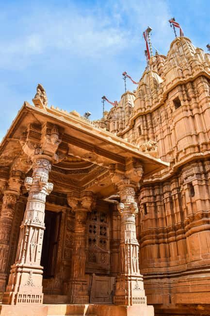 Jaisalmer: Temple Trail in Jaisalmer - A Deep Dive into the Jaisalmer Temple Trail
