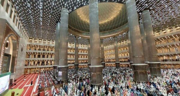 Jakarta: 5 Hour Jakarta City Tour - Highlights Jakarta - Grand Istiqlal Mosque and Jakarta Cathedral