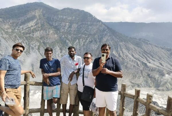 Jakarta Bandung Volcano Stony Bubble Crater Full Day Tour - Questions You May Have