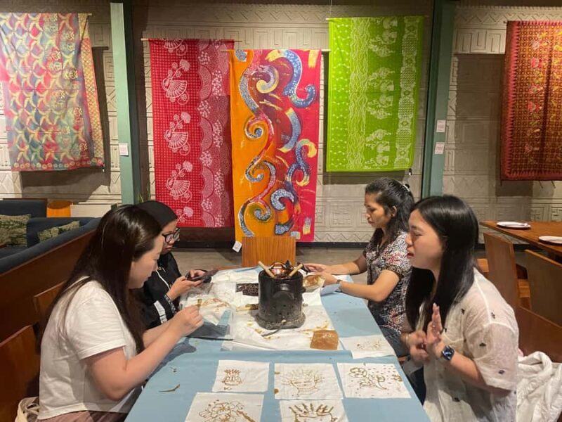 Jakarta: Batik Workshop with Local Designer - Who Should Consider This Tour?