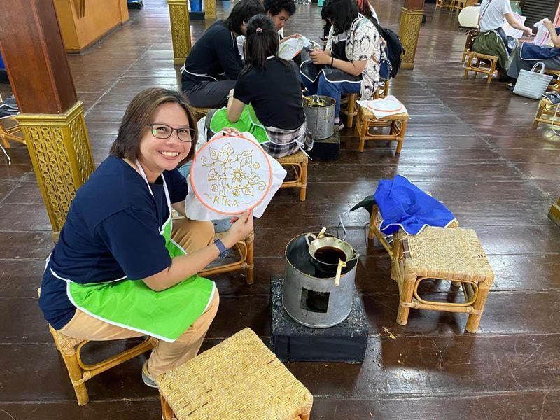 Jakarta City Tour with Batik Workshop - What the price buys, and what it does not