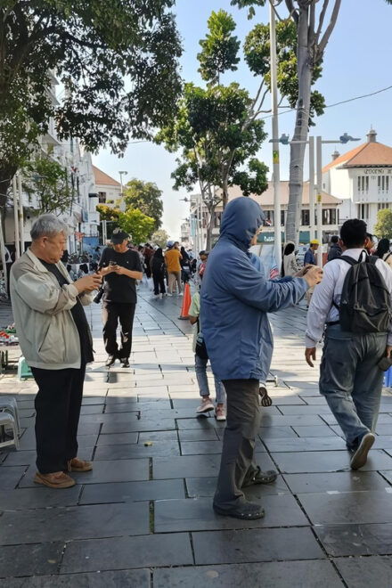 Jakarta City Tour With Local Guide All Languages - Iconic Landmarks