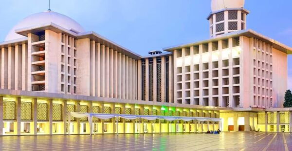 Jakarta City Tour With Local Guide All Languages - Inclusions and Benefits