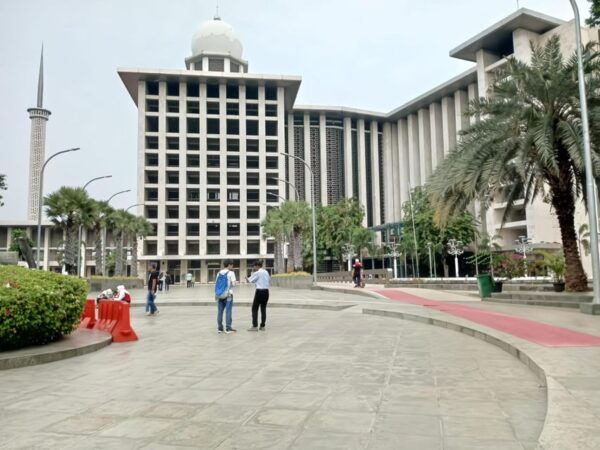 Jakarta City Tour With Local Guide All Languages - Booking and Cancellation Policy