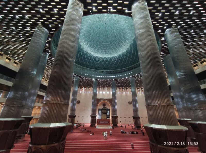 Jakarta: Highlights Capital City with Canal Boat Tour - Good To Know