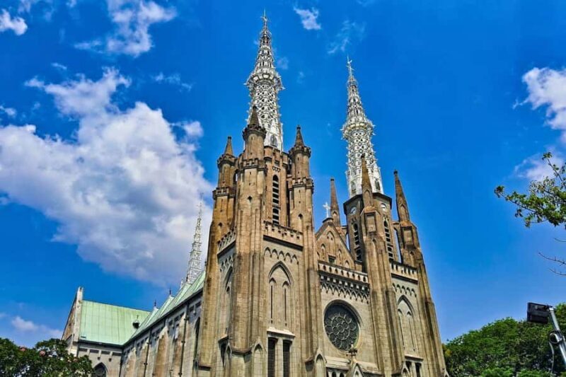 Jakarta: Highlights of Jakarta Group Tour w/ Hotel Transfer - Exploring the Itinerary: What You Can Expect