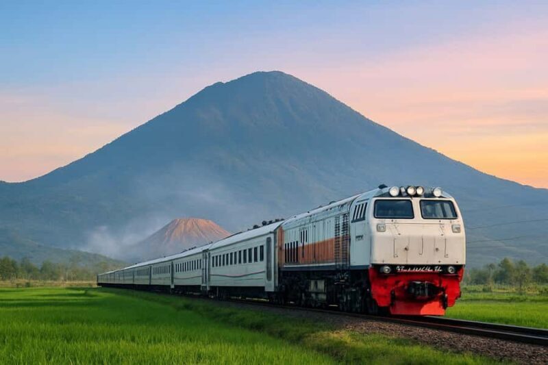 Jakarta: Java to Bali Train Tour with Hotels - A Journey Through Javas Cultural and Natural Wonders