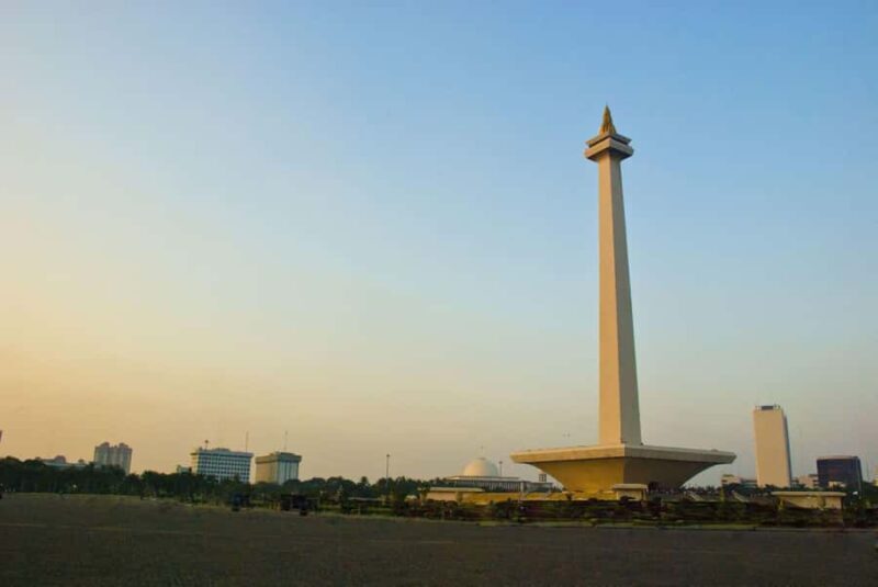 JAKARTA : MAKE YOUR CUSTOMIZED DAY TOURS WITH CAR DRIVER - Transportation and Comfort