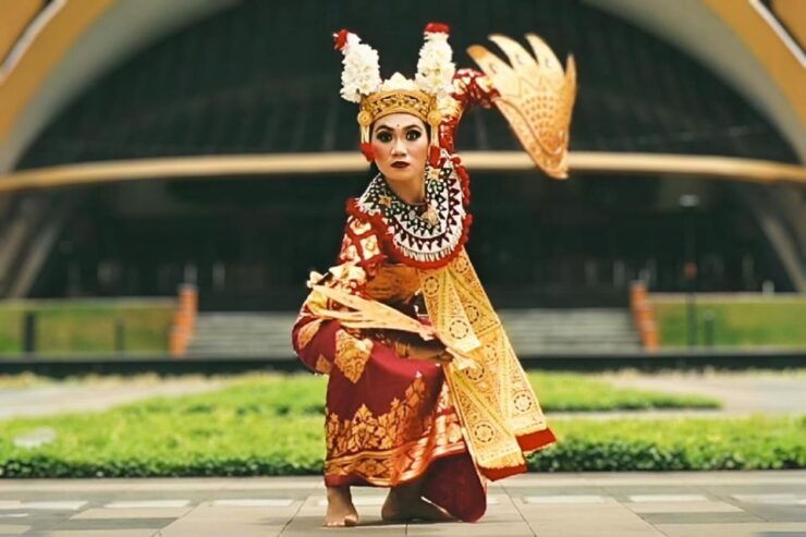 Jakarta: National Monument and Miniature Indonesia Tour - Tour Overview