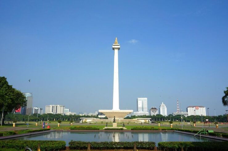 Jakarta: National Monument and Miniature Indonesia Tour - Cancellation and Booking Policy