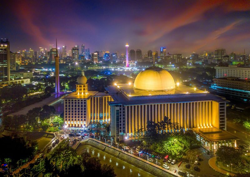 Jakarta Night Private City Tour - Istiqlal Mosque and the Cathedral across the way