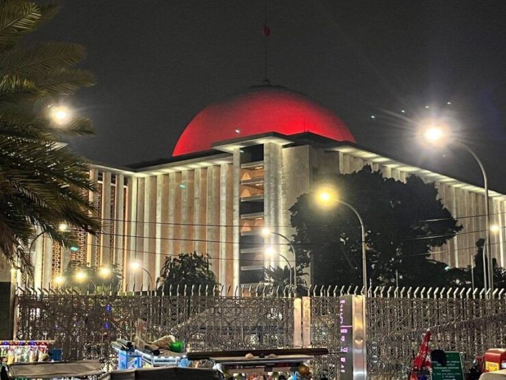 Jakarta Night Tour: Guided Sightseeing & Street Food Tour - Activity Inclusions