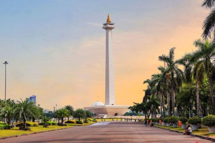 Jakarta: Private City Tour With Lunch and Hotel Pick-Up - Highlights of the Tour