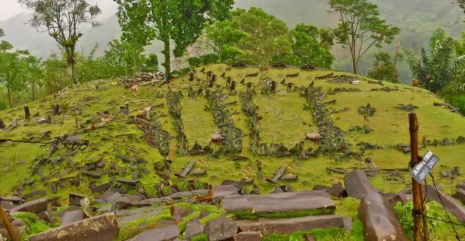 Jakarta Private Tour: Gunung Padang Site - Cultural Legends and Myths