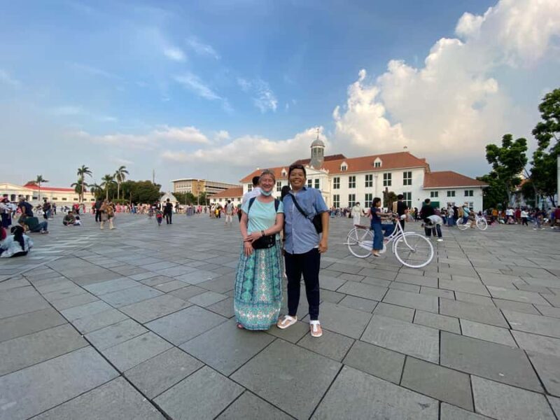 Jakarta: Private Walking Tour with a Local - What Makes This Tour Stand Out?