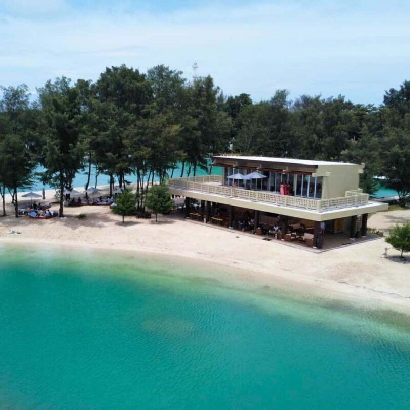 Jakarta: Private Yacht Trip to Dolphin, Ponco & Asha Islands - Good To Know