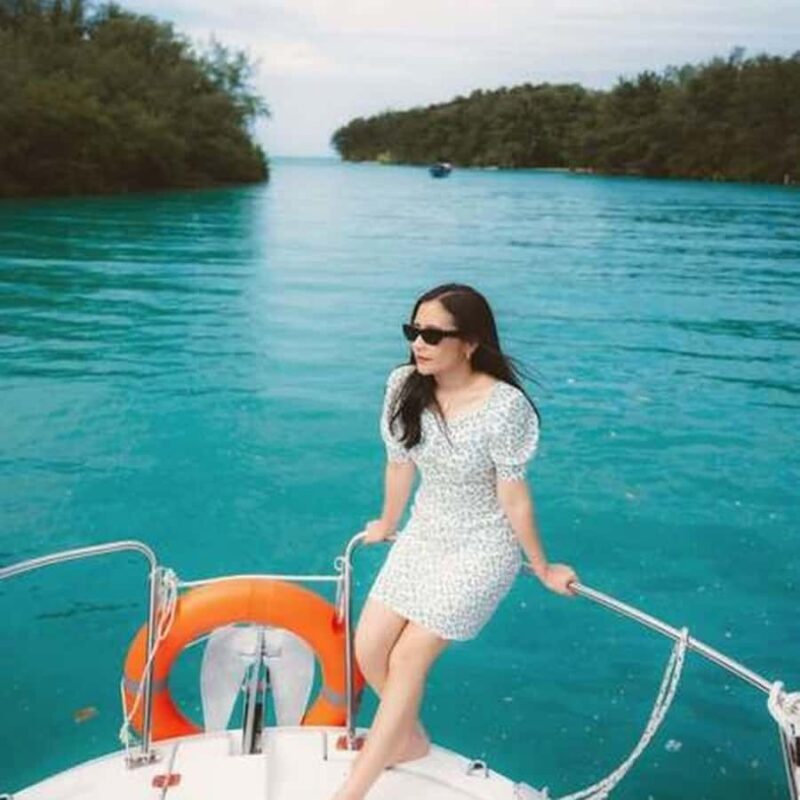 Jakarta: Private Yacht Trip to Dolphin, Ponco & Asha Islands - Final Stop: Asha Resort