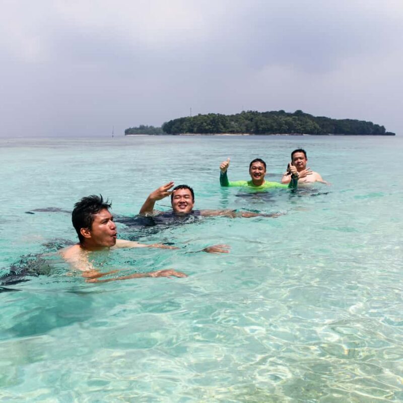 Jakarta: Private Yacht Trip to Dolphin, Ponco & Asha Islands - What Makes This Tour a Great Choice