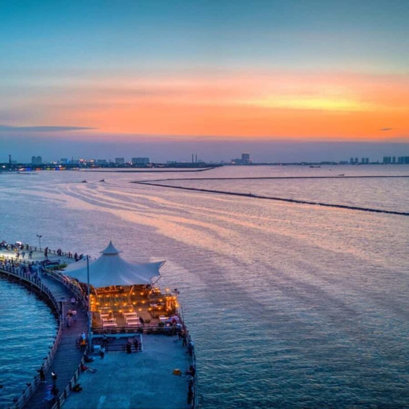 Jakarta: Sunset Yacht for Party & Birthday with Champagne - The Value of the Experience