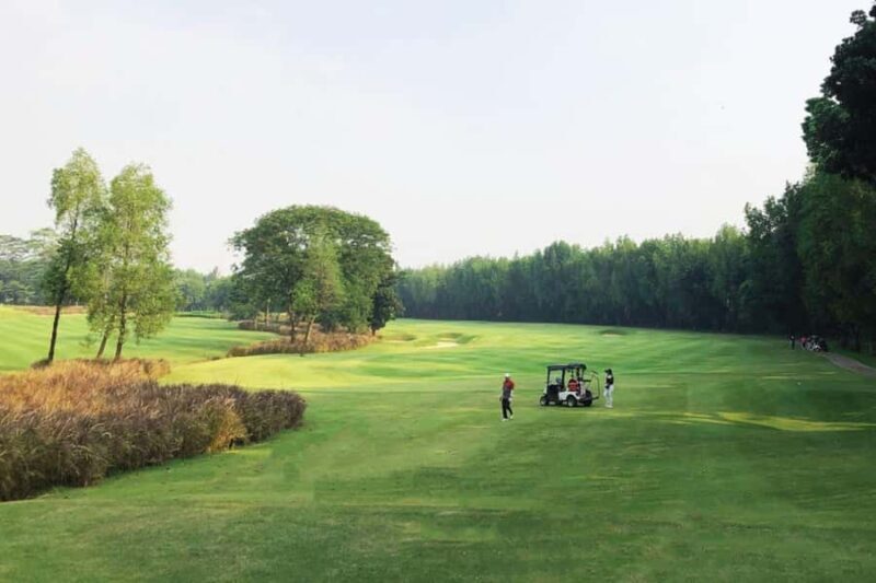 Jakarta: Suvarna Golf Experience w/ Caddies & Hotel Transfer - Who Would Enjoy This Experience?