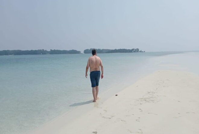 Jakarta: Thousand Island Tour With Canoeing and Snorkeling - Island Highlights and Attractions