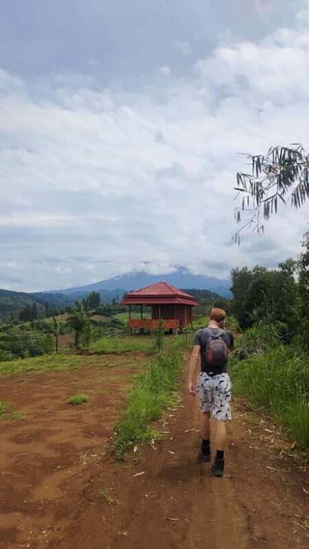 Jakarta to Bogor: Luhur Waterfall and Lake Lido Day Trip - Who Should Consider This Tour?