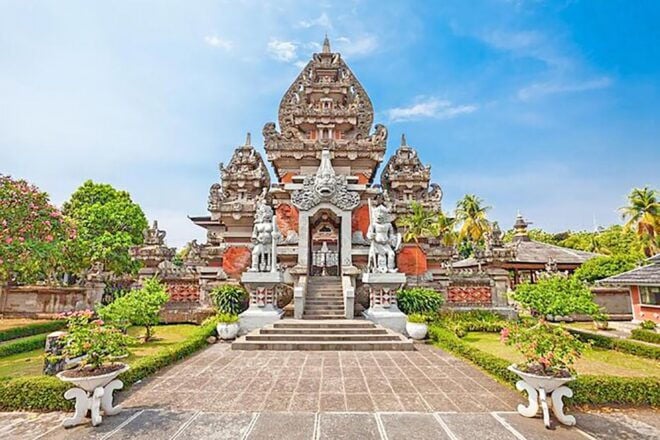 Jakarta Tour :Beautiful Miniature Glorious Park of Indonesia - Important Considerations for Your Jakarta Tour