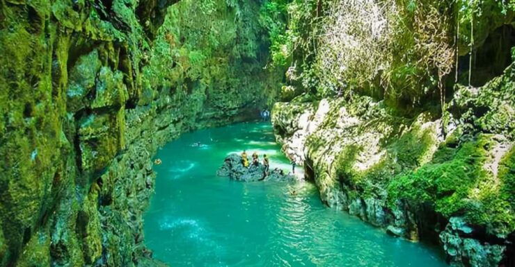 Jakarta Tour :Green Canyon, Hotspring, Volcano 3 Day 2 Night - Detailed Itinerary