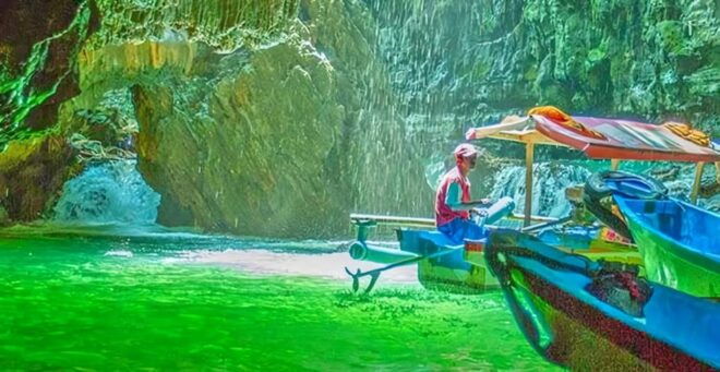 Jakarta Tour :Green Canyon, Hotspring, Volcano 3 Day 2 Night - Day 1 Activities