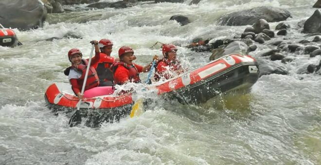 Jakarta Tour: Rafting Crusher & Paintball Games - Paintball Game Experience