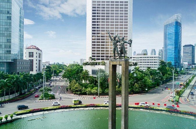 Jakarta Walking Tour with MRT and Multilingual Guide - What Travelers Are Saying