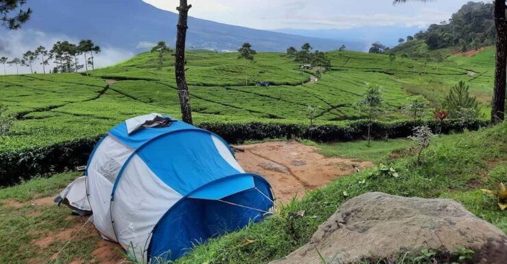 Jakarta: Waterfall, Camping Ground, Volcano 3 Days 2 Nights - Itinerary Breakdown