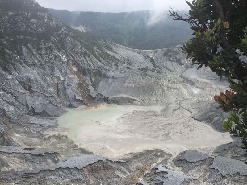 Jakarta: Waterfalls, Volcano, White Crater, Tea, Hot Spring - The Long Day in Perspective