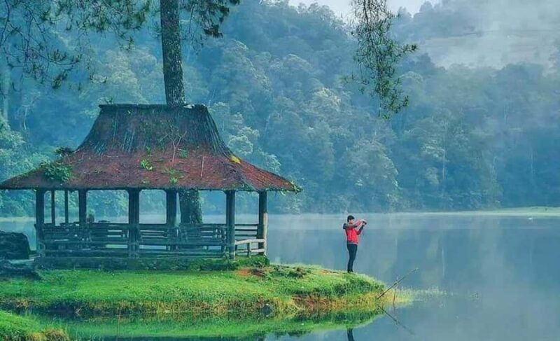 Jakarta: White Crater, Tea Plantation By fast Train - Exploring Bandung’s Tea Plantations